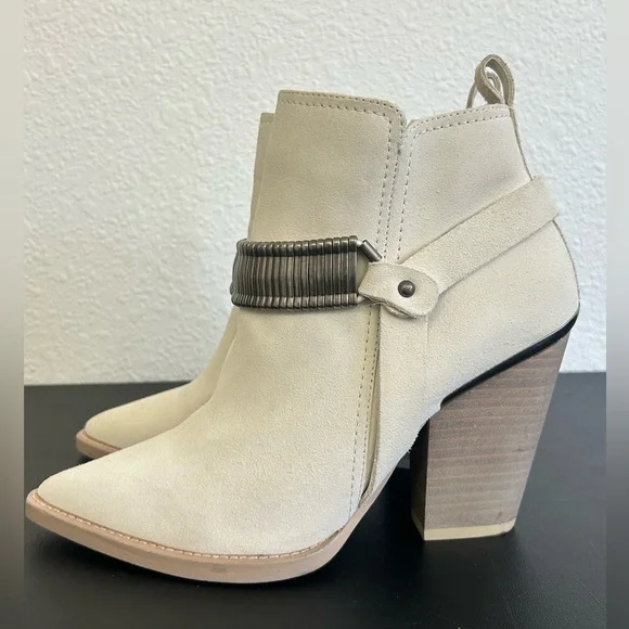 DKNY 8.5M Off White Tizz Embellished Pointed Toe Ankle Booties WESTERN SUEDE - Picture 3 of 15